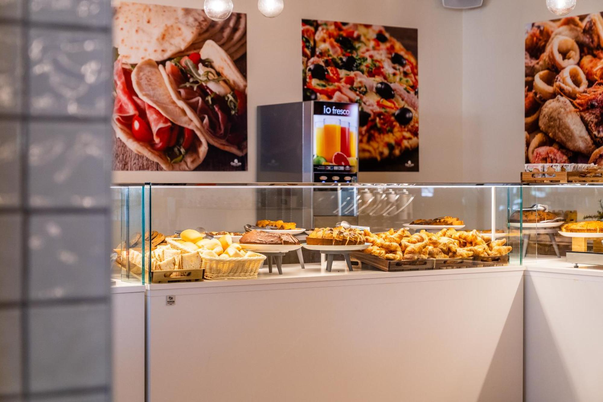 Club Del Sole Romagna Family Resort Riccione Ngoại thất bức ảnh